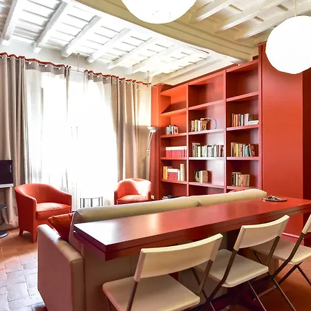 Navona Charming Apartman *